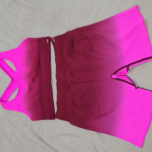NWT- VS PINK Active Set - Picture 1 of 9